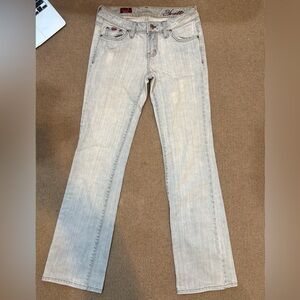 Flare low waisted jeans